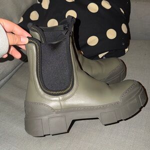 Vic Matie Olive green Combat Boots in size EU41